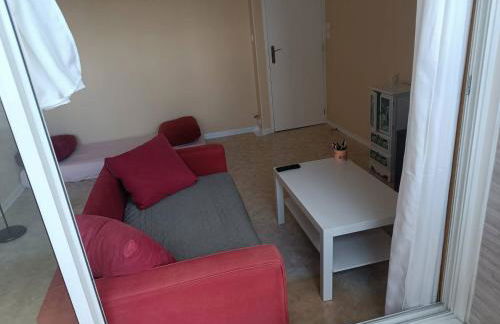 Charming 3-Bedroom Apartment in Saint-Pierre-des-Corps - Foto 3