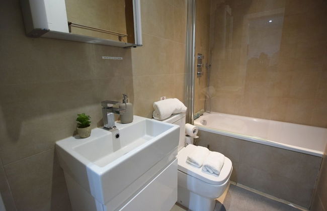 1-bed Apartment in Ealing, 3 Mins From Station - Foto 24
