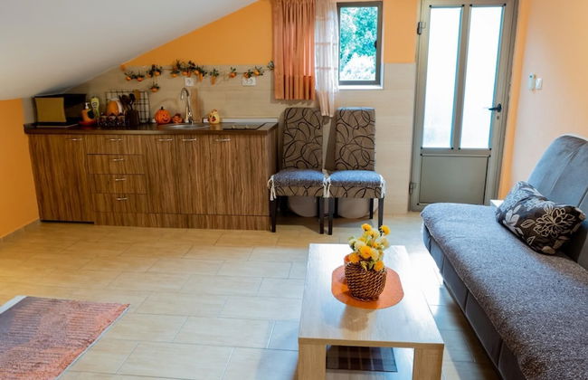 Nature View Cozy Flat 1 min to Sea in Kotor - Photo 8