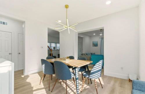 New Modern Updated Secure and Private Home - Foto 18