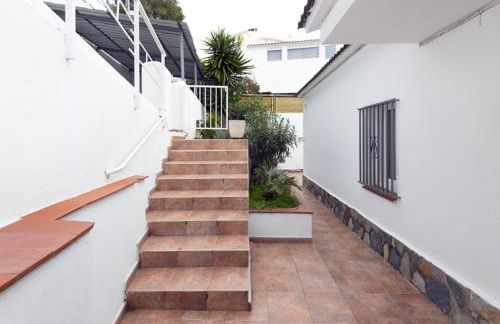 Exclusive Villa with Private Pool in Sitges - Photo 37