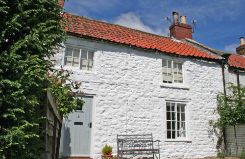 Yew Tree Cottage - Photo 1