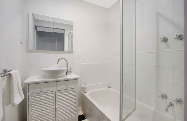 Marshmallow Retreat - Photo 9