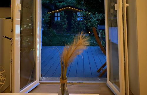 The Little Oak - tiny house with bed on mezzanine & terrace - from 1 to 4 p Disney, Paris & CDG - Foto 18