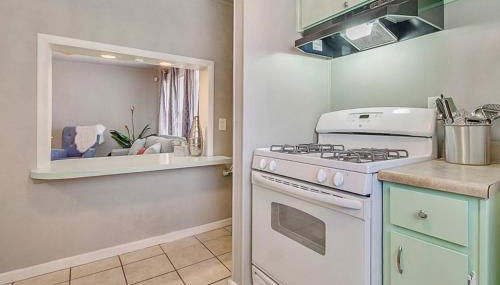 Cozy & Comfy - Few blocks away from Plaza District - Foto 4