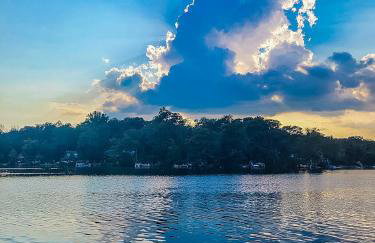 Lakefront Sunsets, Hot Tub, Pool Table, Kayaks - Foto 4