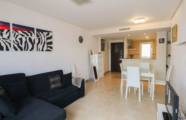 2 Room, Sleeps 4, Parking, 4 Pools, Sea 1st Line - Foto 10