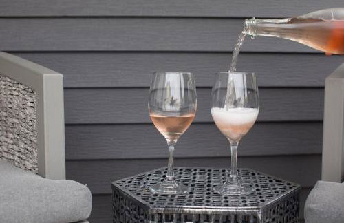 Eclipse Hot tub and billiards in Downtown Geneva - Foto 26