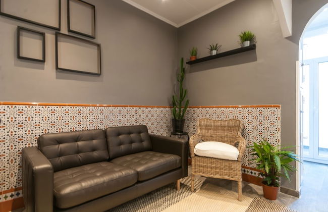 Lovely and Central 4 BR Apartment - Photo 35