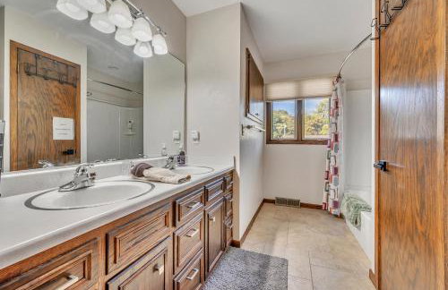 The Foxhole on East Lake Okoboji - Foto 35