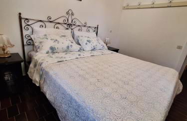 Villa La Lecceta surrounded by greenery and sea view with sunset - Foto 29