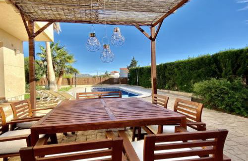 Villa Martina 4 bedroom villa with air conditioning & private swimming pool ideal for families - Foto 21