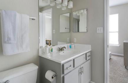 Landing Stylish 2BD Pool Gym - Foto 17