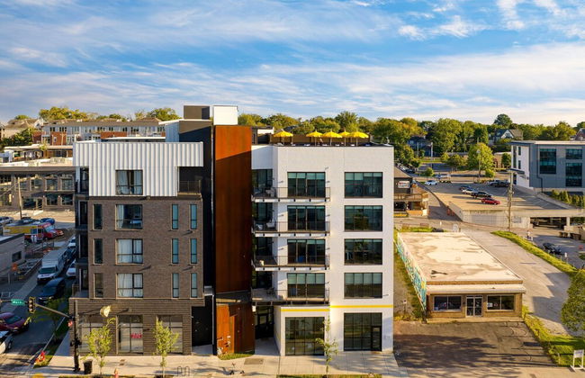 Dual Bachelor Pads w Rooftop Lounge Games Sleeps 26 5 Min to Broadway - Foto 60