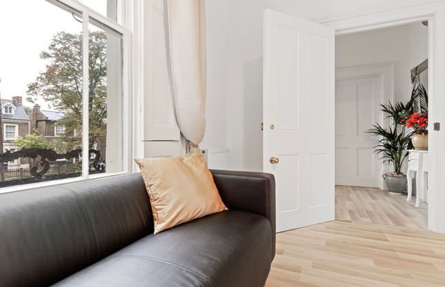 Refined, Light 1 Bed Apt w Balcony in Brixton - Foto 20