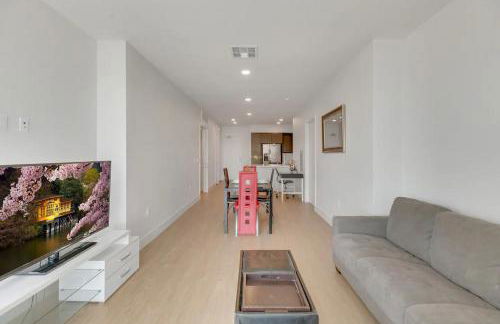 Stylish 2BR Near Dodgers Stadium by Oneluxstay - Foto 15