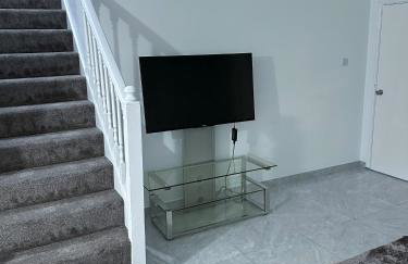 The Eagle's Golden Nest - Photo 1