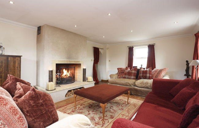 JOIVY Greenknowes Estate With Hot Tub And Bar - Foto 52