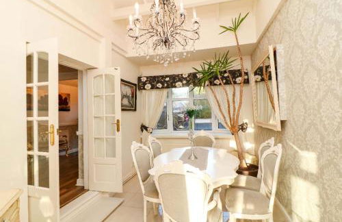 Ivys End Boutique Chic Manor Cottage Elegant & Sophisticated Retreat in Loughborough offering 3bedrooms - Foto 12