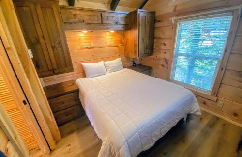 B2 NEW Awesome Tiny Home with AC Mountain Views Minutes to Skiing Hiking Attractions - Foto 31