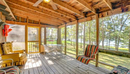 Screened Porch! Lakefront Gem in Boyds Branch Bay - Foto 2