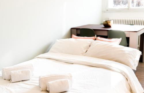 Arcimboldi's Nest - Close to Metro and Train - Foto 2