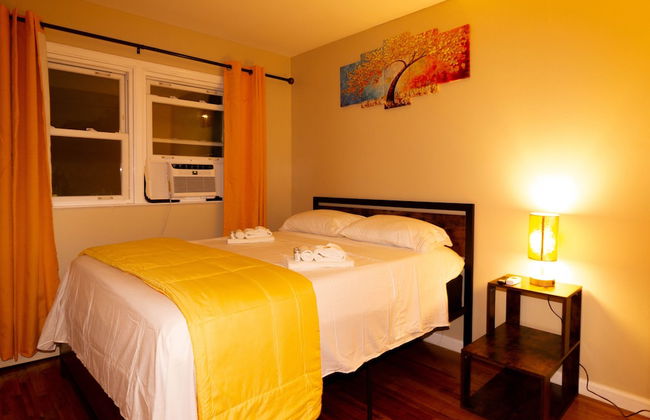 Cheerful & Beautiful 3-Bedroom Ranch - Photo 27