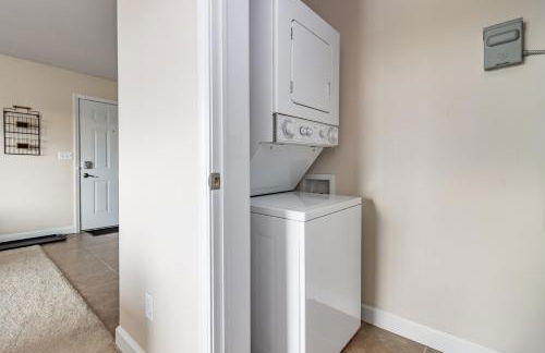 ConTemporary Stay in Central Peoria - Foto 11