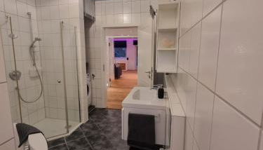 Herzstück in Reilingen 100m2 Ferienwohnung - Foto 3, Shower