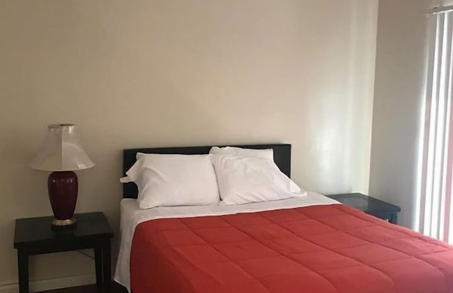 Relax and Comfortable 2 Bedroom Townhome - Foto 1