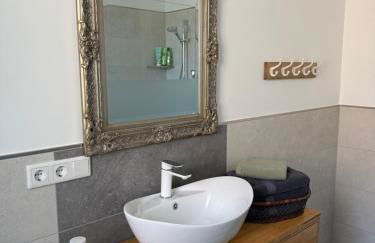 2Zi Apartment in Schloss Neuhaus mit Ladestation für Elektroautos - Foto 9