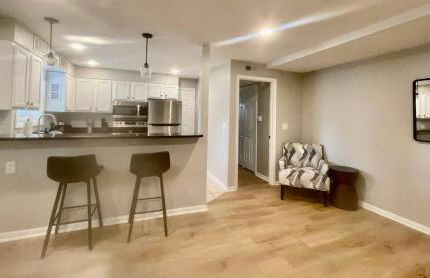 Joslyn 12-Newly remodeled 1 BDRM - Foto 3