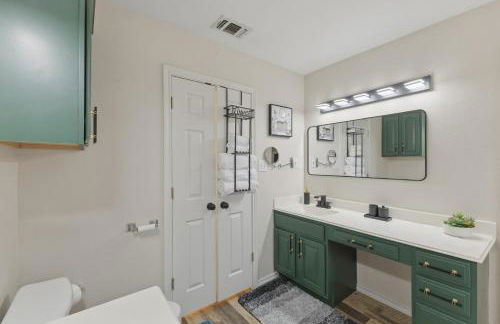 Oakwood Oasis- 1,4 Acres of Tranquility home - Foto 20