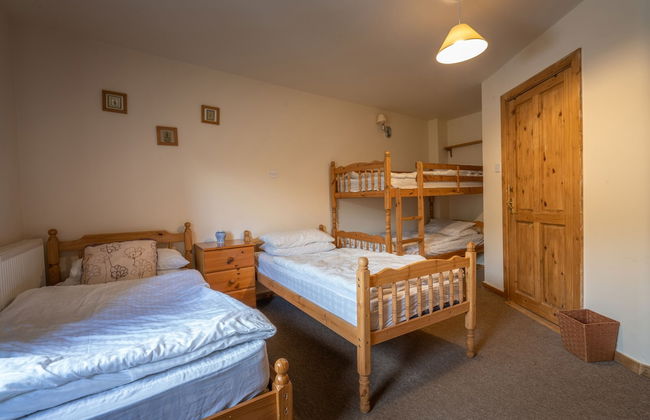 The Holmes Barn - Sleeps 16 - Pet Friendly - Foto 2