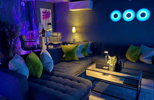 Sunridge Fishing Lodge with Hot Tub & Giant Cinema - Foto 56