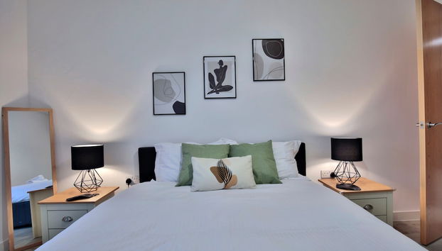 Manchester - 2-bed Apartment - Sleeps 4 - Wifi - Foto 3, Habitación