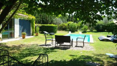 Les cabanons de l'Oliveraie - Photo 2