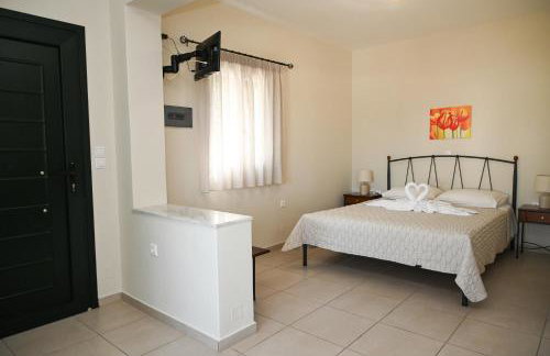 Akrothalassia - Photo 16