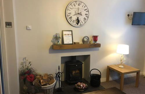 PondeROSEa Cottage Free Gated Parking M1 & City location, wood stove - Foto 20