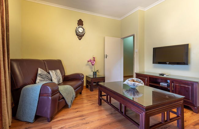 Fallsway Apartments Burley Court - Photo 11