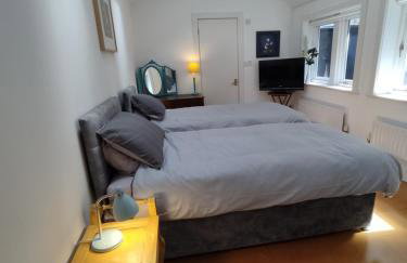 Spacious 2 bedroom apartment - Foto 11