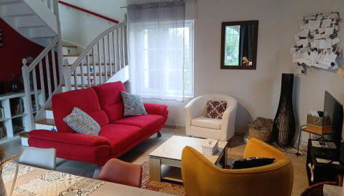 Le So Sweet, maison avec jardin clos, terrasse aménagé, jeux et jouets, baby foot, flipper, table de ping pong, à 1km de la plage d' Omaha beach et près Port en Bessin - Foto 4