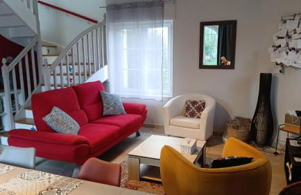 Le So Sweet, maison avec jardin clos, terrasse aménagé, jeux et jouets, baby foot, flipper, table de ping pong, à 1km de la plage d' Omaha beach et près Port en Bessin - Foto 4