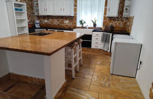 Andalusian Pool Parties Music & Magic - Photo 37