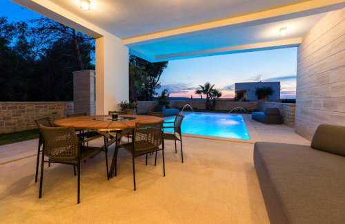 Villa Four Seasons Seaside B with heated pool and jacuzzi, Zadar - Foto 7