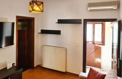 Μονοκατοικία με θέα τη Χώρα - Photo 4