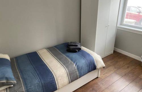 Isle of Lewis Townhouse 7 Bedrooms Sleeps 10 Stornoway - Foto 13