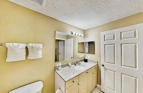 Entire Rental 3-BR Minutes from Disney x8 Hot tub Apartment 2204 - Foto 22