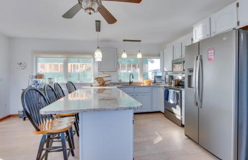 Wells Beach House with Ocean-View Deck - Foto 2
