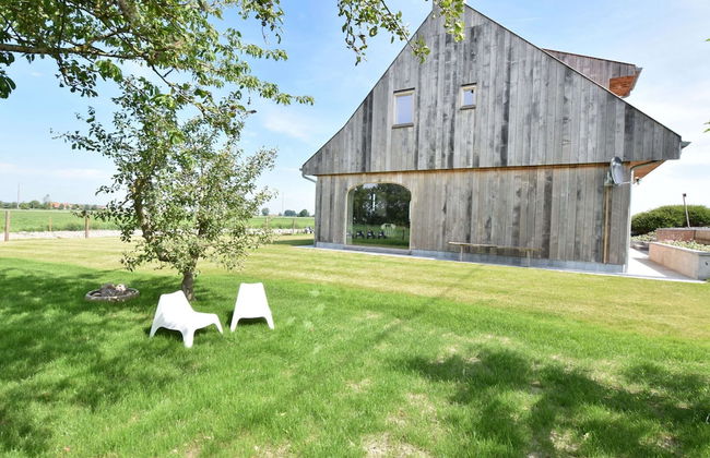 Beautiful Holiday Home With Terrace, Garden - Foto 29